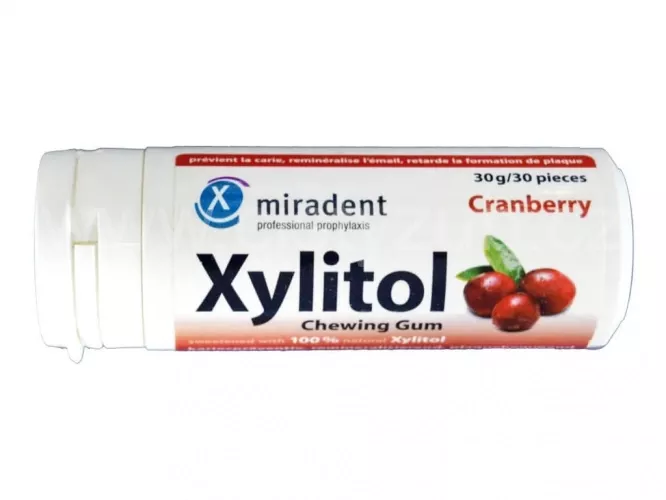 Miradent Xylitol žvýkačky BRUSINKA 30 ks
